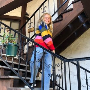 Meet your Posher, Ava